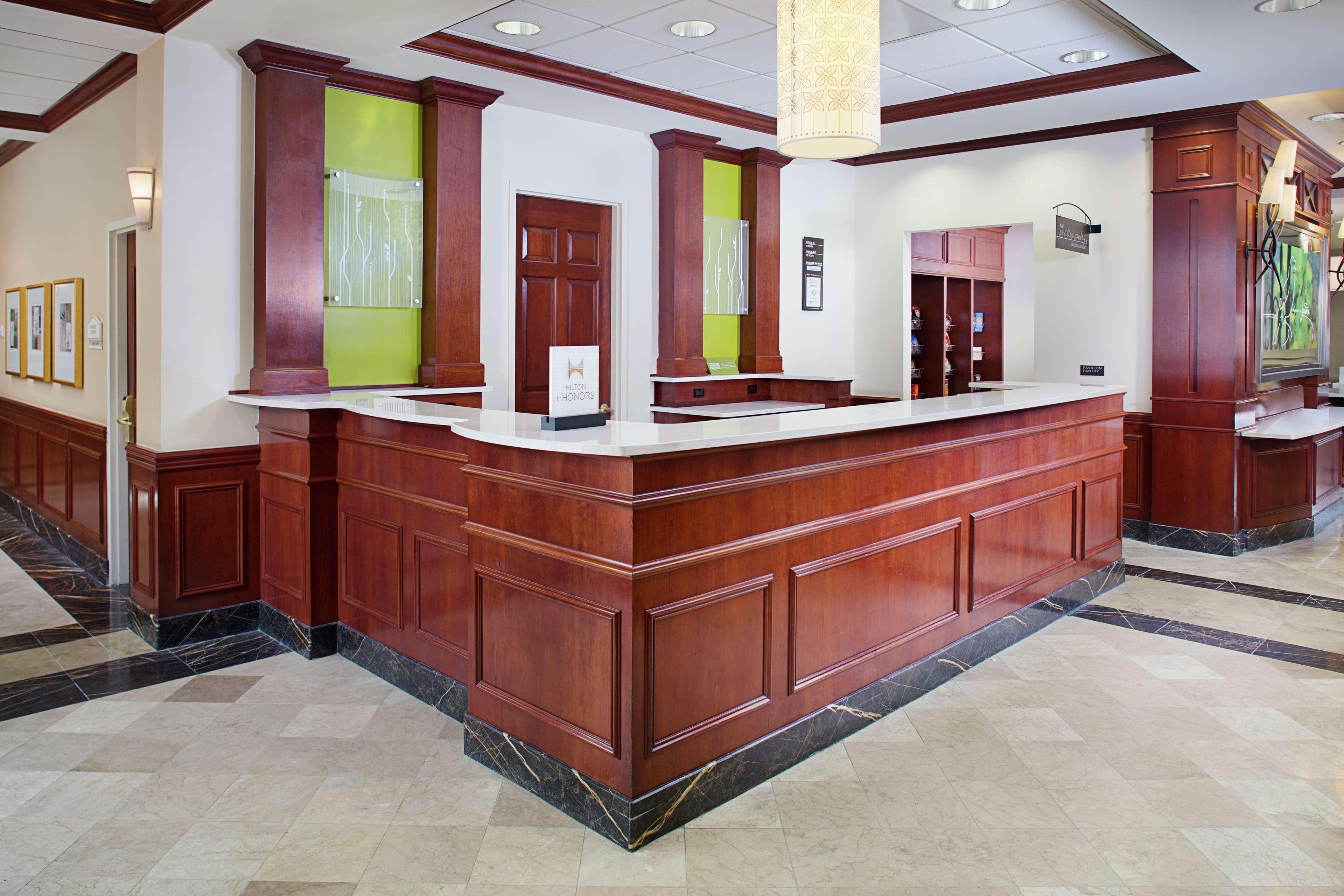 Hilton Garden Inn Virginia Beach Town Center Exterior foto